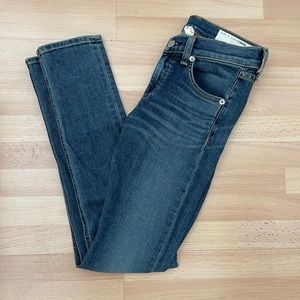 Rag & Bone Capri. Size 24